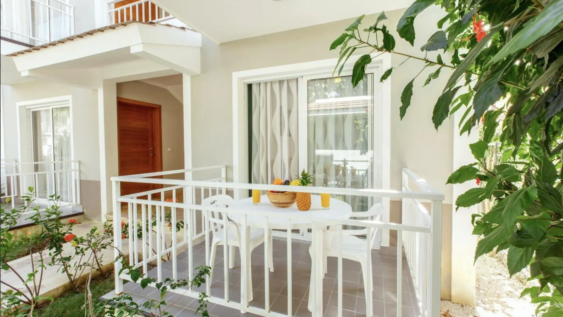 SUN&SAND Caribbean FUN&LOVE Del Mar STUDIOS BEACH CLUB & SPA 蓬塔卡纳